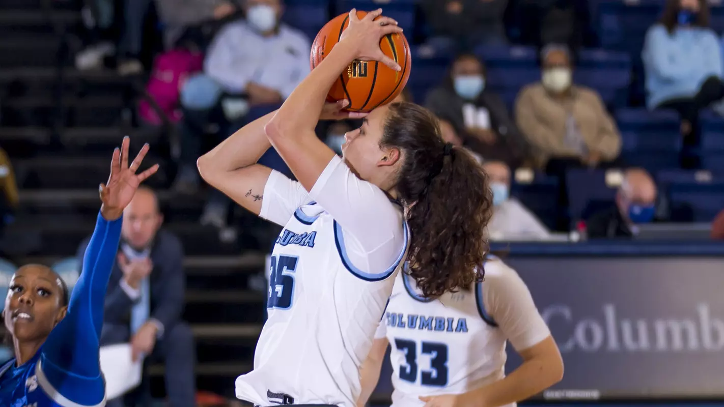 Abbey Hsu vs. Hampton 2021 Side Angle