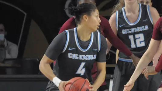 Kaitlyn Davis vs Rider 2021 stock 24598345