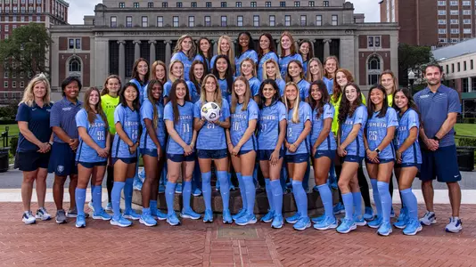 Women's Soccer Team Photo Headline Crop