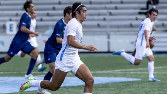 Max Gonzalez vs George Washington 2021 Chasing Ball