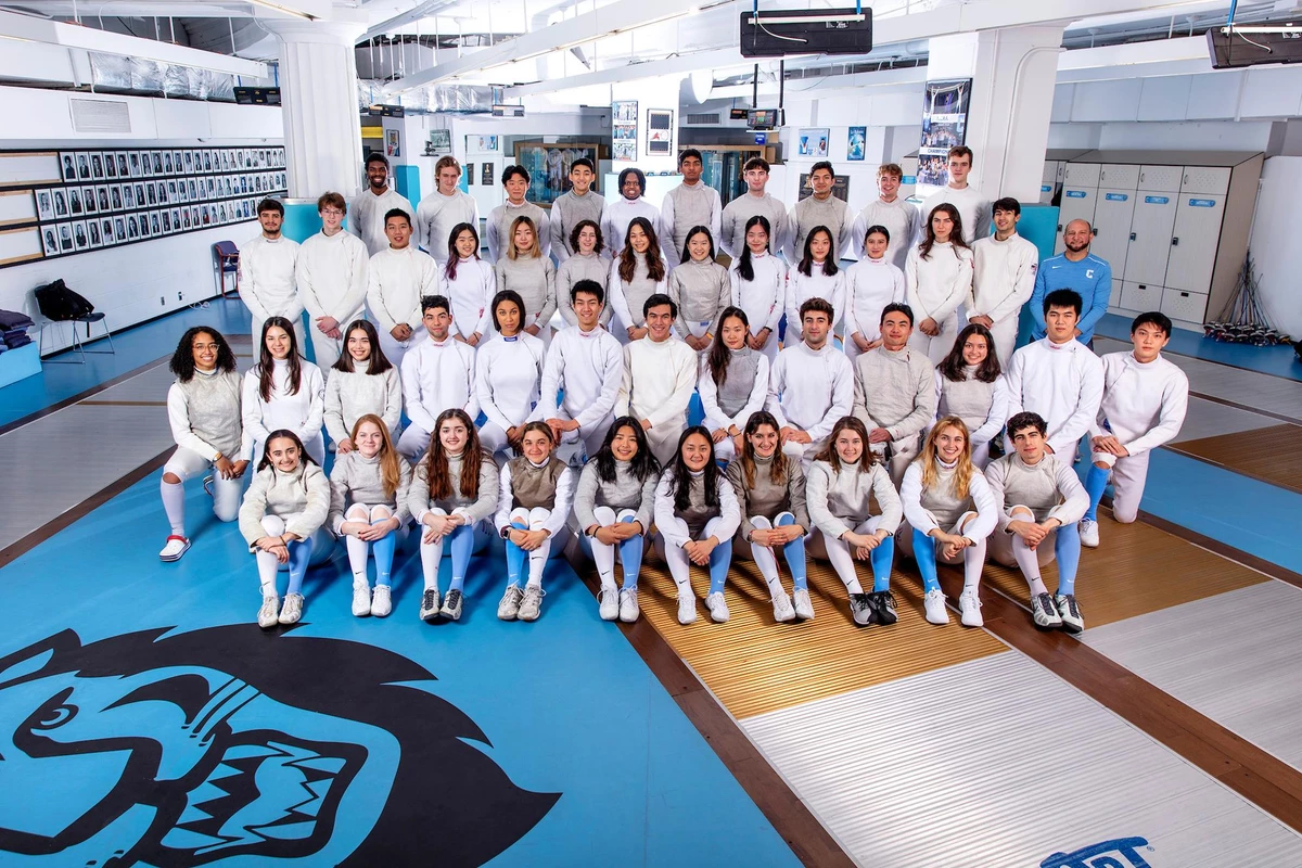 2021-22 Fencing Team Photo