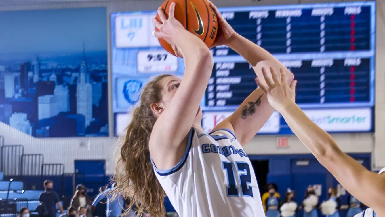 Hannah Pratt Rebounding vs LIU 2021