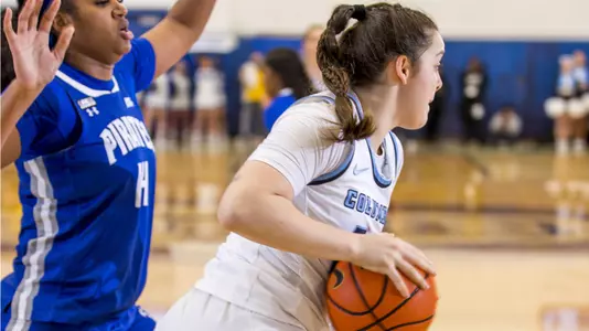 Noa Comesana Action 2021-22 1