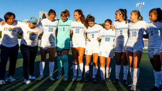 Women's Soccer Huddle Pride Game 2022