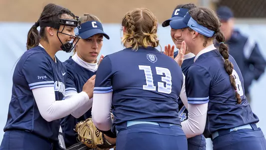 Softball 2022 Infield Huddle Iona 267823423