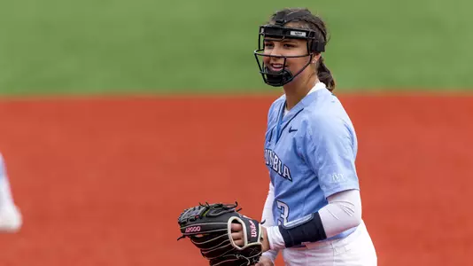 Raquel Reyes Smiling in Circle 2022