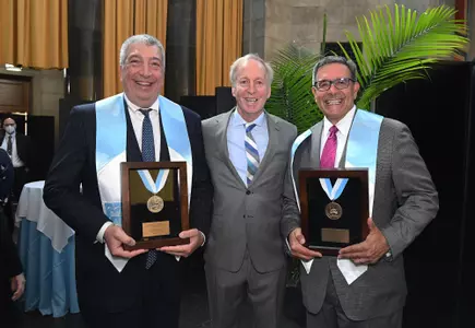 2022 Alumni Medalists Cornacchia, Acosta with Pilling