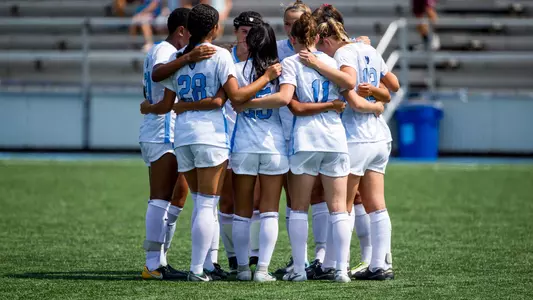 WSOC-Inactive Athlete Huddle