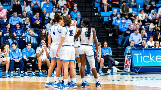 WBB Starters on Court Huddle 2023 5740523