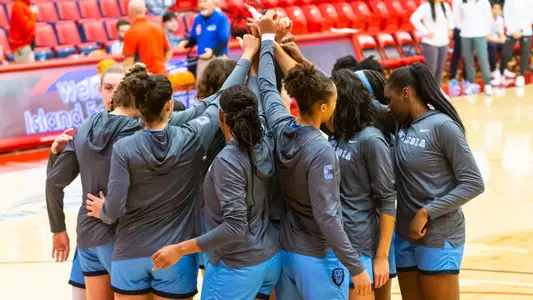 WBB Stock 2022 Stony Brook Full team Pregame Huddle