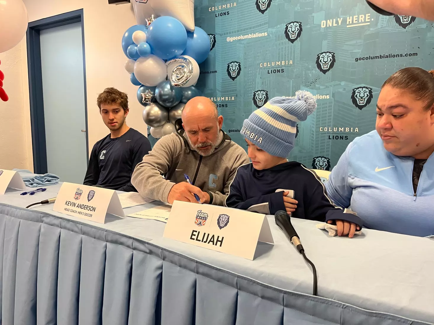 Elijah Albino Signs with Columbia Men's Soccer