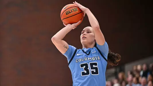 Abbey Hsu Headline Stock at Harvard 2024 Brian Foley