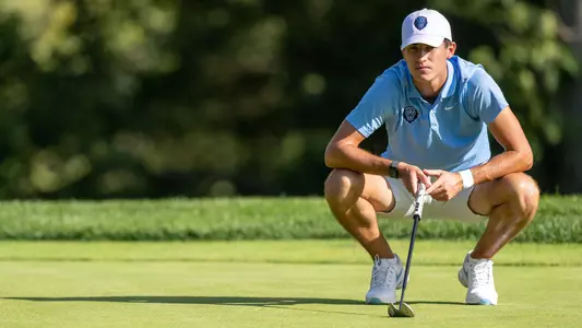 DJ Francey Lining Up Putt 2023-24