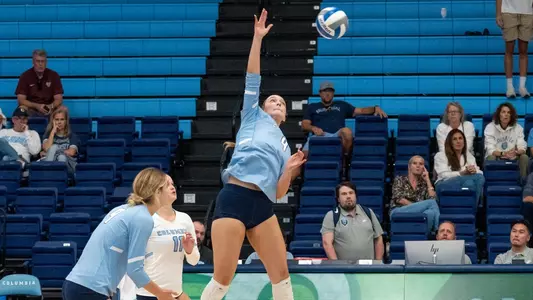 Lauren Farris attacking