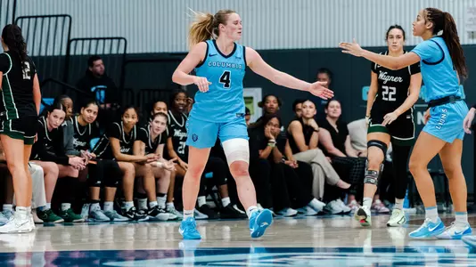 Fliss Henderson High 5 with Nasi Simmons vs Wagner