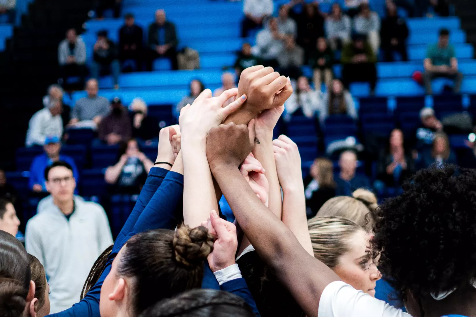 WBK: Columbia 70, Brown 44