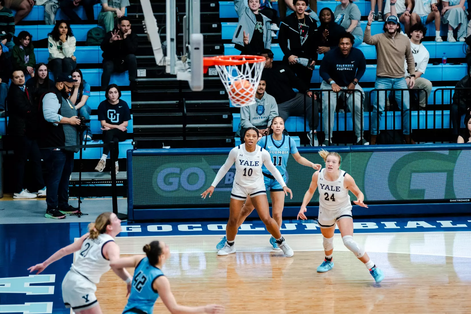 WBK: Columbia 77, Yale 49