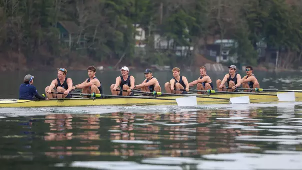 HW Row V8 at Lake Morey Invite