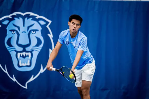 Thanaphat Boosarawongse serve