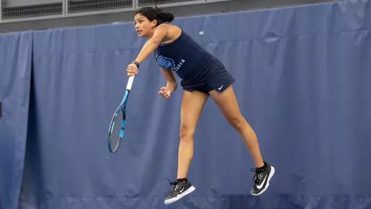 Gayathri Krishnan serving