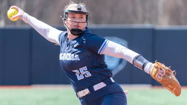 Mads Lawson pitching