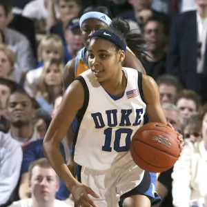 Duke increases lead in AP women's poll