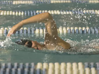 Swimming & Diving Holds Annual Black and Blue Meet
