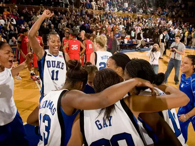 Duke Hits Late Free Throws, Rallies Past Rutgers, 49-44