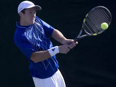 Carleton Wins First Qualifying Match at All-Americans