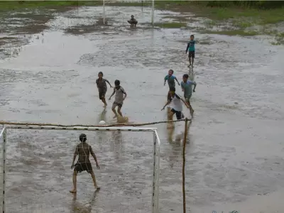 Duke Students Teach Vietnamese Children The Value Of Sports & Education