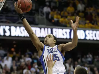 Henderson Layup Pushes Duke To Second Round