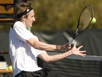 Goulet Falls to Farah in NCAA Singles First Round