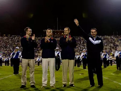 Featherston: USA Olympic Players Share Special Moment With Doug Collins