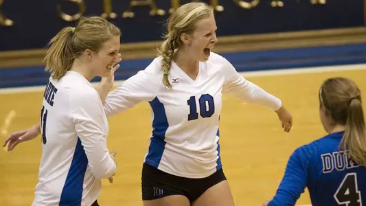 Duke Improves to 14-2 With Win over Virginia