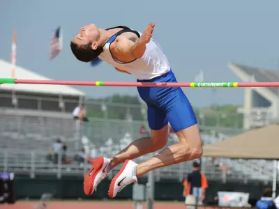 Beach Finishes in Seventh at USA Championships