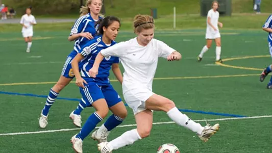 A Look at Women's Soccer Signee Alex Straton