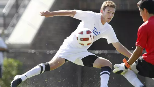 Finley Nets 3 as Duke Races Past Virginia Tech