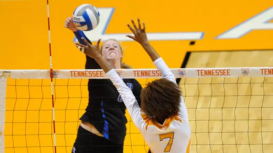 McCurdy Breaks Digs Record in Loss to Tennessee