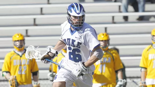 Men's Lacrosse Falls at No. 9 Loyola, 13-8