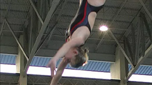Johnston Takes Gold in Synchro Finals