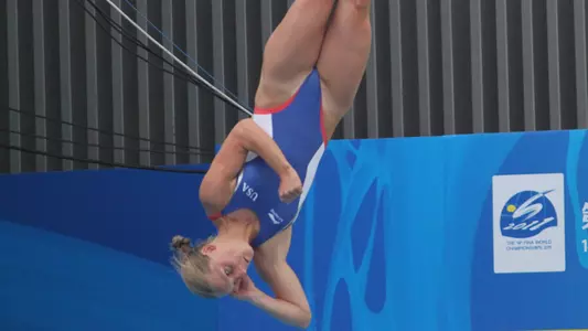 Johnston Finishes Sixth at World Championship