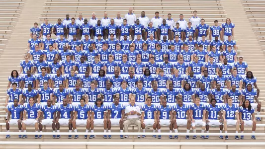 Team Picture Day With Kyle Hill