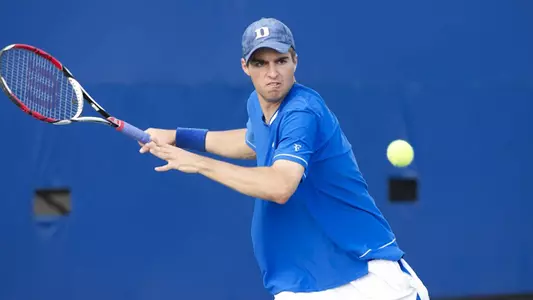 Men?s Tennis Falls at No. 25 Illinois, 4-3