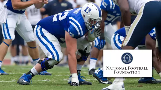 Simmons Receives University Scholar Athlete Award