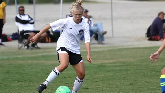 A Look at Women's Soccer Signee Krysia Sikora