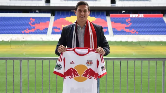 Davis Signs Contract with New York Red Bulls