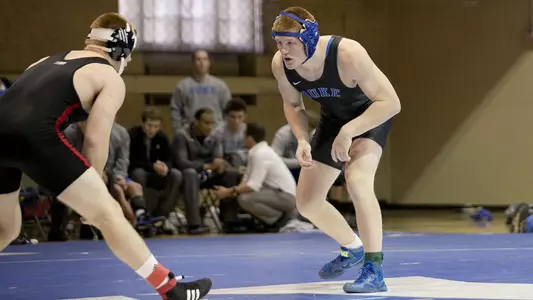 Neff's Fall Lifts Duke to 19-18 Victory over Shorter