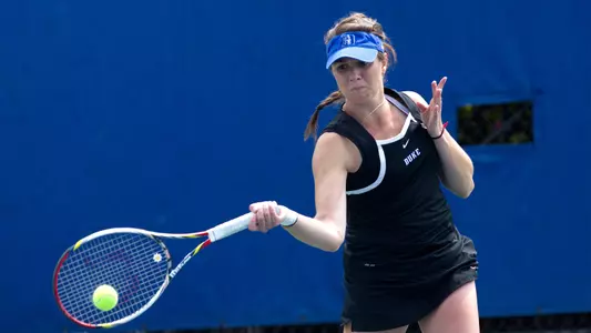 Goldfeld & Smith Fall in Doubles Qualifying Round