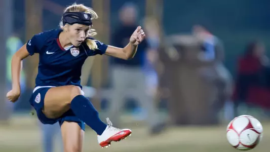 A Look at Women's Soccer Signee Schuyler DeBree