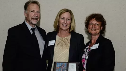 Bustin Inducted into USA Field Hockey Hall of Fame